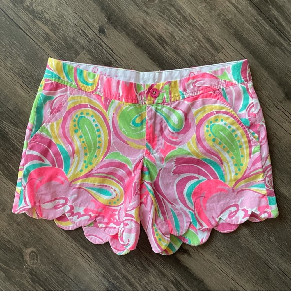Lilly Pulitzer Buttercup Scallop Shorts